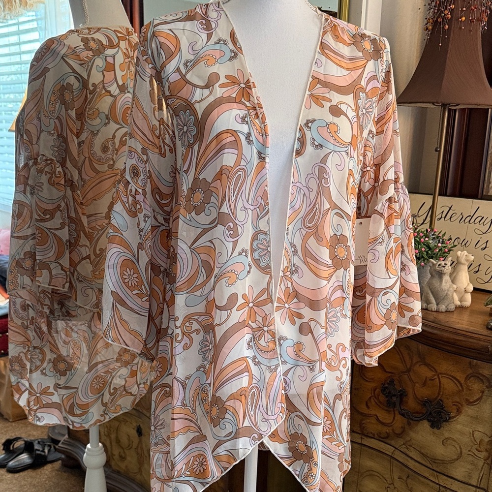 NWT Ava James Pastel Paisley Open Front Kimono